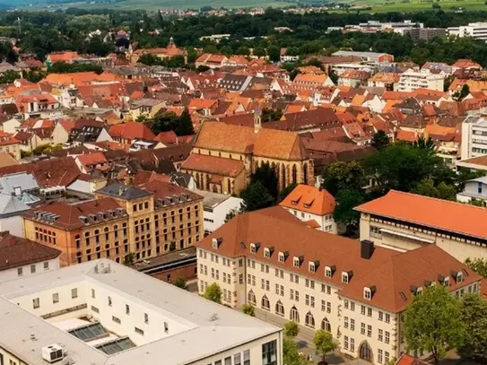 Wohnung zur Miete in Landau in der Pfalz, Elegante 5-ZKB Wohnung in Landau: Historischer Flair trifft auf moderne Sanie…