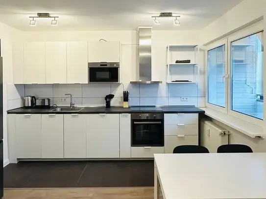 Newly Renovated & Modern: Fully Furnished 3-Bedroom Apartment near Düsseldorf, Duisburg - Amsterdam Apartments for Rent