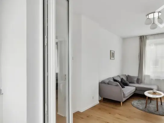 Modern 2-Room Apartment after Renovation with Winter Balcony in Central Düsseldorf, Dusseldorf - Amsterdam Apartments f…