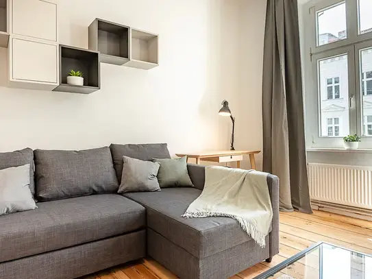 Newly renovated old building apartment in Charlottenburg, Berlin