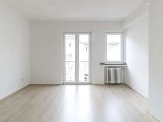 Erstbezug nach Renovierung: 3-Zi-Wohnung auf 117m² inkl. Tageslichtbad und Balkon