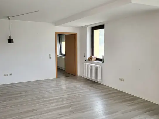 Renovierte und modernisierte, barrierefreie und rollstuhlgerechte 2 Zimmerwohnung zu vermieten!