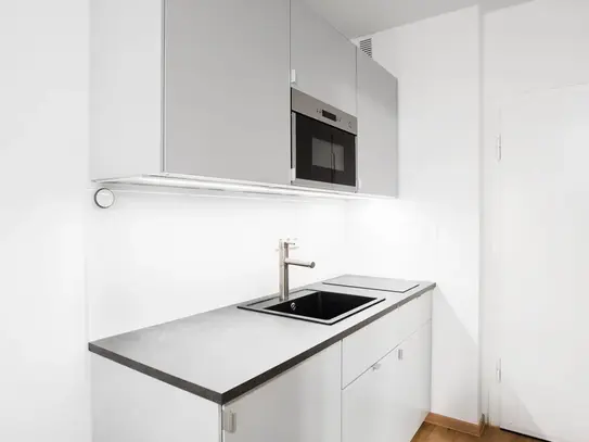 Lovingly furnished & fashionable studio apartment in Cologne