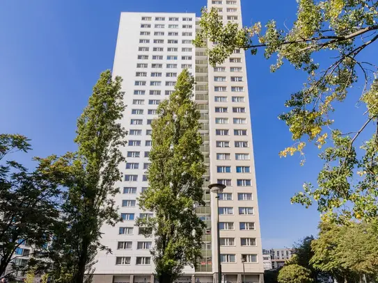 Charming 1 room apartment in the heart of Berlin Mitte - fantastic view from the 14th floor