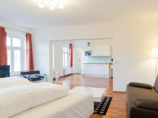 Amazing suite located in Mitte *cleaning included*