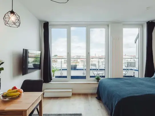 Modern one-bedroom-apartment with a uniqe view over Berlin