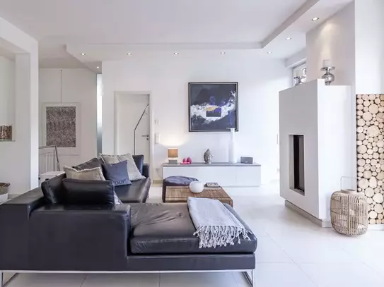 Designer flat with fireplace & garden in Cologne