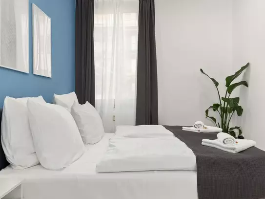 SHINY HOMES: Comfortable apartment in Bielefeld, Bielefeld - Amsterdam Apartments for Rent