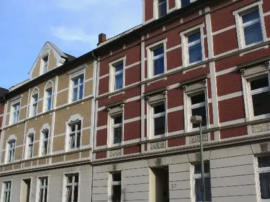 Dachgeschoss: 2 Zimmer - Karolinenstraße35 in Gelsenkirchen - Vivawest GmbH