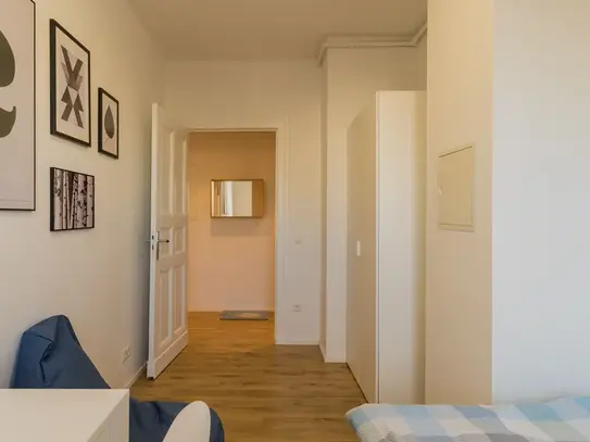 Brand new furnished and renovated apartment near Ostkreuz is waiting for the very first tenants