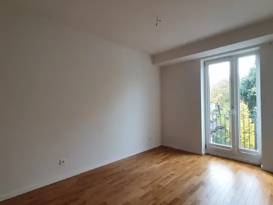 Hier wohnen Sie mit Stil - 4-Zimmerwohnung mit Loggia in bester Citylage