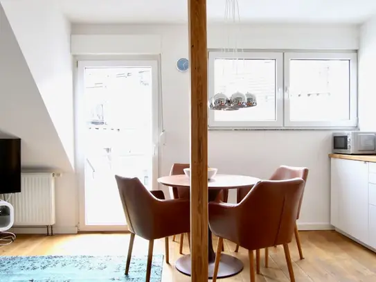 Stylisches Apartment mit Balkon - im Belgischen Viertel – zeitwohnen.de