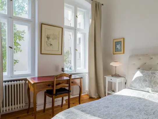 Best location in Berlin Charlottenburg near Kurfürstendamm - perfect, quiet and sunny bright flat!