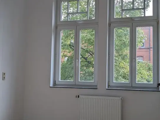 elegante 3 raumwohnung mit stuckverzierung