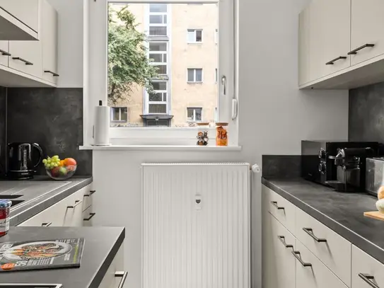 Modern Apartment with One Bedroom, Living room and Workspace in Neukölln