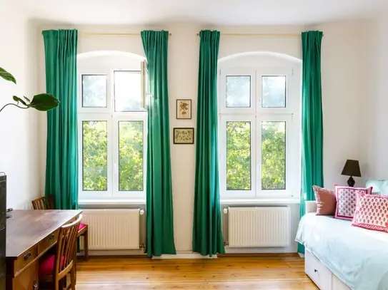 Bright top floor apartment overlooking park in the heart of Kreuzberg