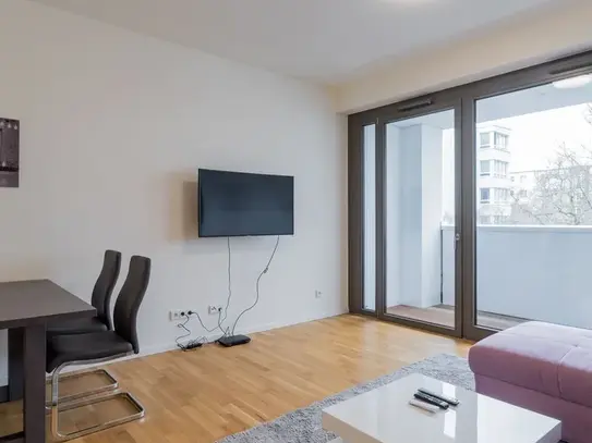 Fully Furnished Apartment - Luxurious, brand new 3 Room (2 Bedroom) in the Center of Berlin!, Berlin - Amsterdam Apartm…