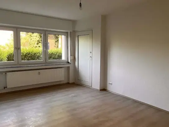 Für Singles oder Pärchen! Sanierte 2 Zimmerwohnung mit Balkon