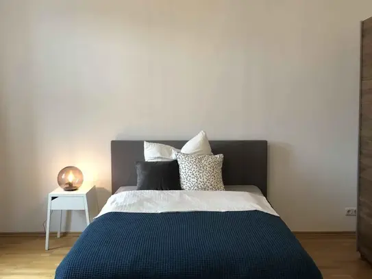 Charming double bedroom in a 3-bedroom apartment in Nordend-Ost