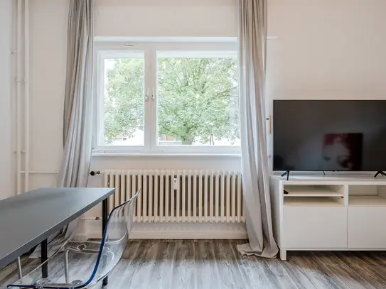 Spacious and bright 2-room flat with balcony in a calm neighbourhood, Berlin-Reinickendorf