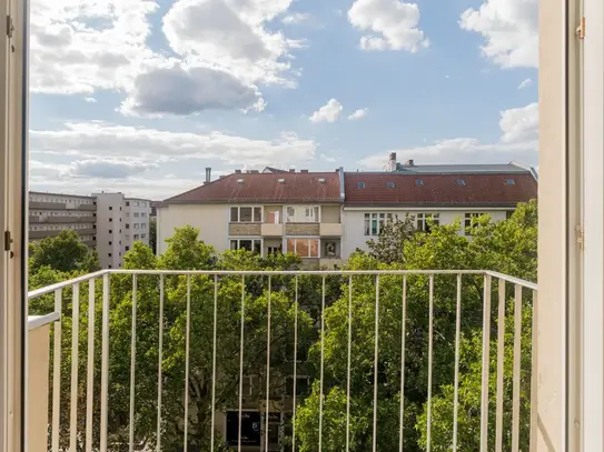 Beautiful studio apartment located in the heart of Charlottenburg (Kurfürstendamm)