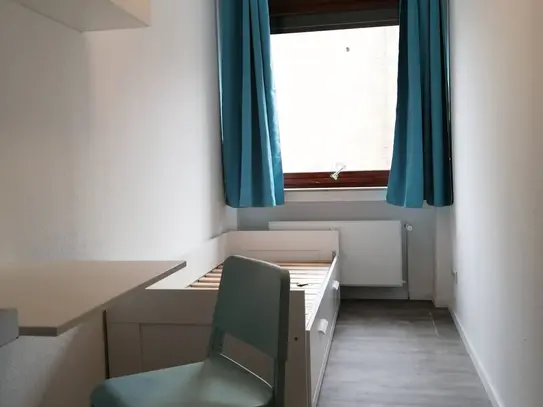 Small shared room in a friendly shared apartment