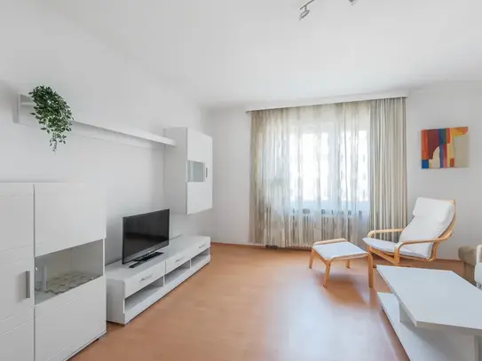 Awesome and bright 2 room apartment in Munich nearby Isar Beach und Marienplatz