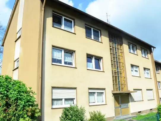 Stadtnahe Etagenwohnung mit Balkon