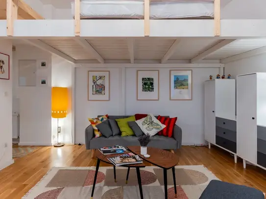 Fantastic home in Kreuzberg. Bright, modern, ground floor studio flat