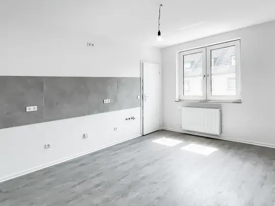 3,5 Zimmer – frisch renoviert – zentrale Lage – Immobilien Gallery GmbH