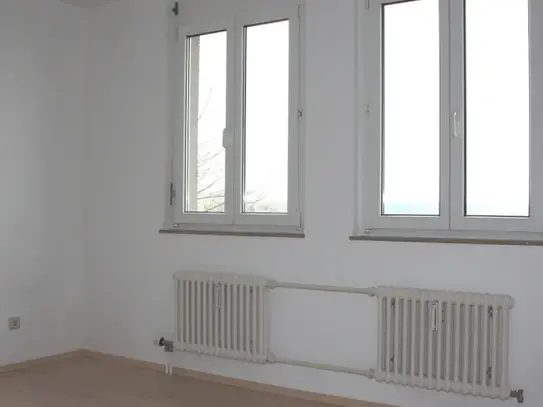 Gepflegte 2 Zimmer Wohnung in Nürnberg Großgründlach mit Balkon/Stellplatz ab sofort zu mieten