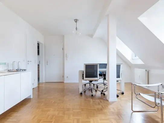 Light-flooded apartment in Frankfurt Sachsenhausen