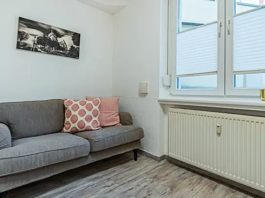 City-Residence: Modern furnished, refurbished apartment located in Nordend – euhabitat