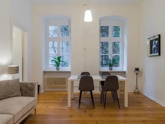 Old building * Kreuzberg * Bergmann Kiez * stylish & luxury Appartement * U Station Mehringdamm * near Tempelhof Field *