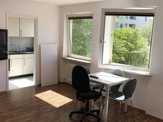 Bright, spacious loft in Munich with lots of light and close to the metro station