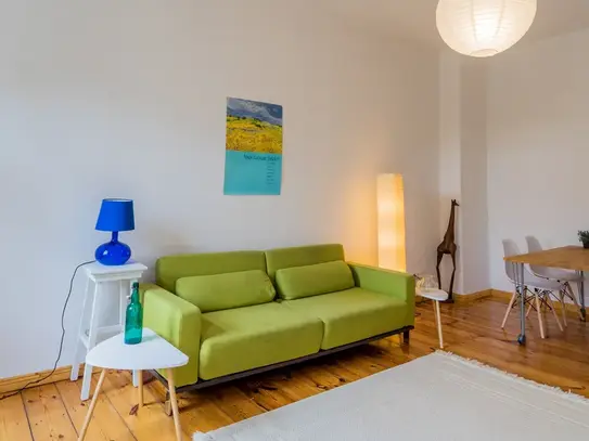 Quiet and fashionable sunny apartment in Prenzlauer Berg with nice balcony