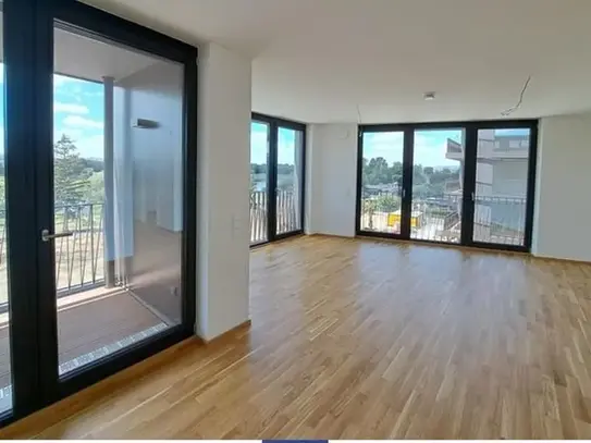 Extravaganter Wohntraum mit groÃem Balkon und einzigartigem Elbblick! Erstbezug!