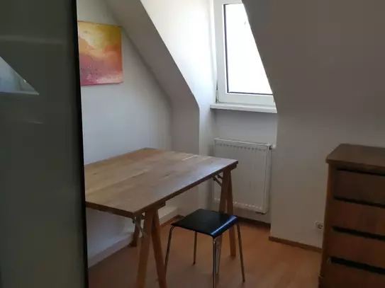 Bright, fully-furnished 2-room-apartment in Stuttgart-Degerloch, quiet, central, incl. WLAN