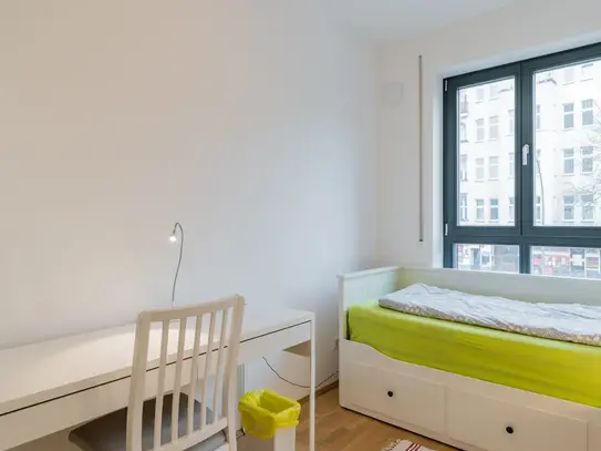 Beautiful new 3-bedroom apartment centrally located near Kurfürstendamm