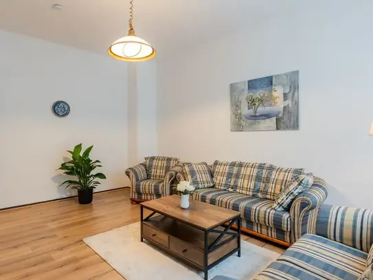 Fantastic 2.5-room flat with balcony - ideal for couples or small families, Berlin - Amsterdam Apartments for Rent