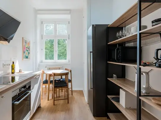 FIRST TIME RENT! Stunning 2-Room Apartment in the Historical Frankfurter Tor Area, Berlin - Amsterdam Apartments for Re…