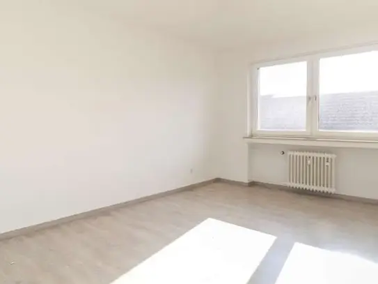 Schöne 2-Zi.-Wohnung mit Loggia auf 61 m²