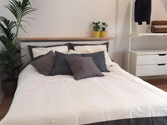 Spacious and quiet flat close to park, Berlin - Amsterdam Apartments for Rent