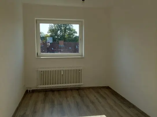 Helle 4-Zimmer-Wohnung mit schöner Aussicht!