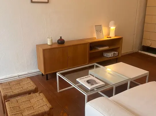 Stylish, freshly renovated, and bright flat - steps away from Rosenthaler Platz