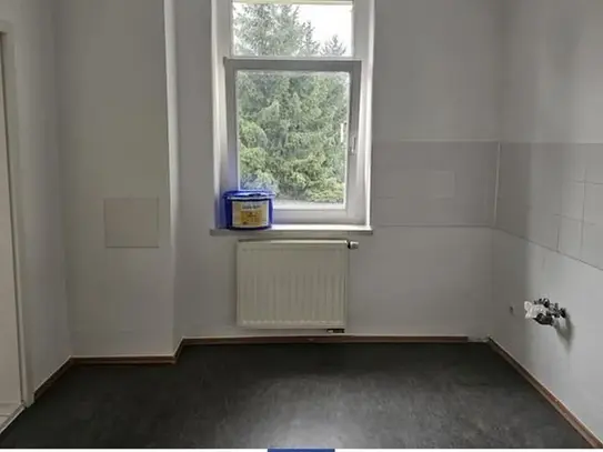 Gepflegte WohlfÃ¼hlwohnung in Radebeul! Tageslichtbad mit Wanne, separate KÃ¼che!