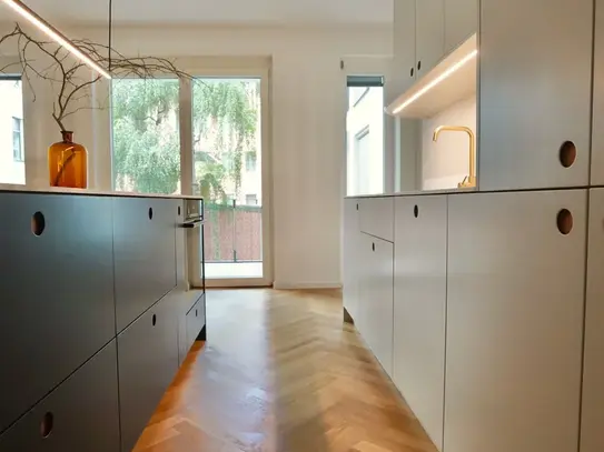 Gorgeous Designer Flat Perfect For Remote Work | Large South-Facing Terrace | Heart of Vibrant Berlin Kreuzberg