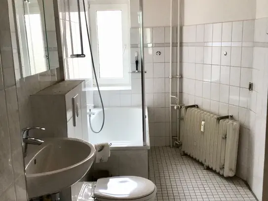 Bright 3 bedroom flat in Berlin Style