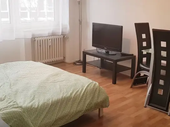 Cozy Place on PERFECT Location!, Dusseldorf - Amsterdam Apartments for Rent