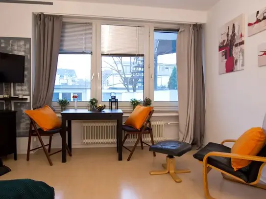 Beautiful stay-here apartment rent plus electricity, Dusseldorf - Amsterdam Apartments for Rent